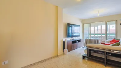 Apartment on Pintor Carlos Santiestebn Street photo 4