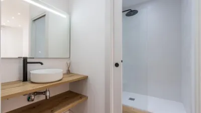 Flat on Carrer de l'Abat Escarré photo 41