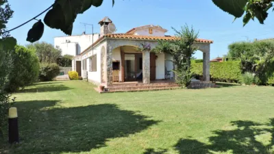 Chalet on Avi Vilardell Street. Mas Gros photo 5