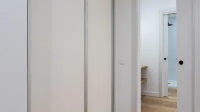Flat on Carrer de l'Abat Escarré photo 35