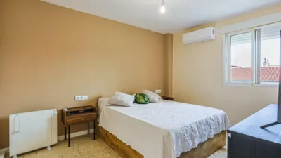 Apartment on Pintor Carlos Santiestebn Street photo 29
