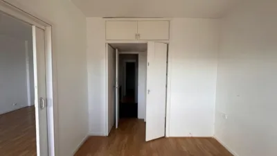 Apartment on Carrer del Ferrocarril photo 10