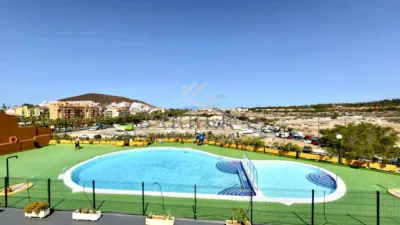 Apartment on Avenida Juan Carlos I, 16 photo 4