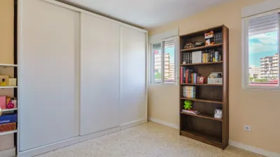 Apartment on Pintor Carlos Santiestebn Street photo 36