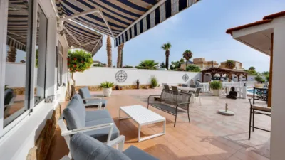Casa – Orihuela, Urbanización Lomas de Don Juan, Villa Martín - Más