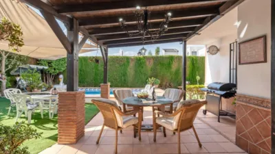 Chalet on Juan Loxa Street photo 8