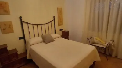 Semi-detached house on Calle de la Virgen de la Merced photo 10