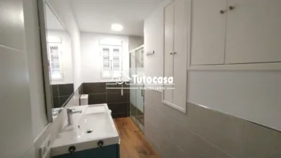 Casa adosada en alquiler en Calle de Severo Ochoa, Vista Azul-Consolación (Distrito Zona Centro. Dos Hermanas) de 950 €<span>/mes</span>