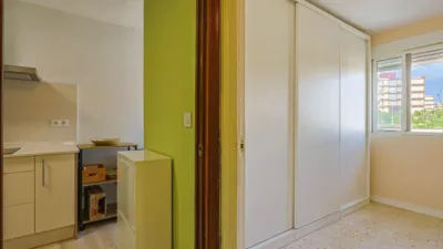 Apartment on Pintor Carlos Santiestebn Street photo 19