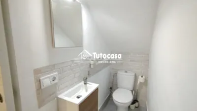Casa adosada en alquiler en Calle de Severo Ochoa, Vista Azul-Consolación (Distrito Zona Centro. Dos Hermanas) de 950 €<span>/mes</span>