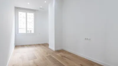 Flat on Carrer de l'Abat Escarré photo 37