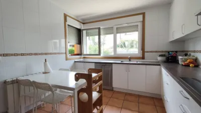 Terraced house on Calle Cascalleira photo 9