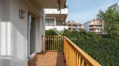 Semi-detached house on Carrer de la Mare de Déu de Montserrat photo 33
