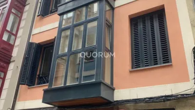 Piso en alquiler en Calle de Víctor Chávarri, Alde Zaharra-Portu (Portugalete) de 1.000 €<span>/mes</span>