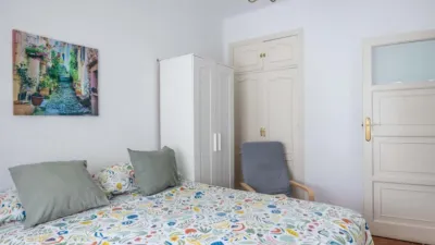 Flat on Rafael Salgado Street photo 12