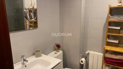 Piso en alquiler en Calle de Víctor Chávarri, Alde Zaharra-Portu (Portugalete) de 1.000 €<span>/mes</span>