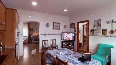 House in 03330 photo 23