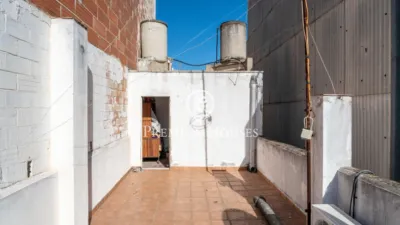 House in Centre photo 38