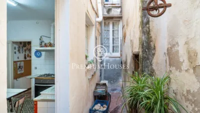 House in Centre photo 14