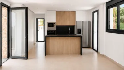 Casa – Los Montesinos, Barrio de los Miras - Més