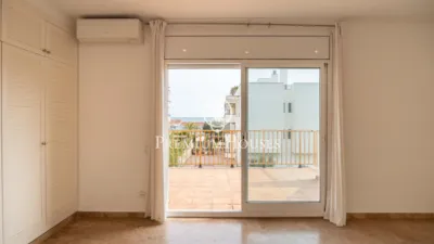 Semi-detached house on Carrer de la Mare de Déu de Montserrat photo 22