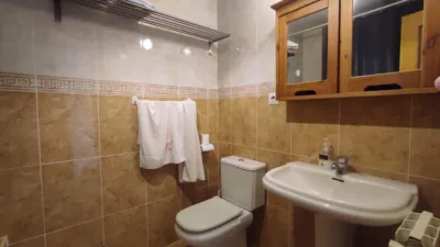 Apartment on Francisco Tomás y Valiente Street photo 19