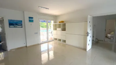 Chalet on Avinguda 317 photo 53