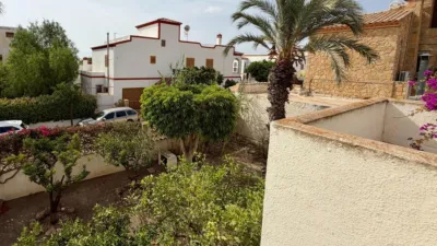 Chalet on Calle del Geranio photo 8