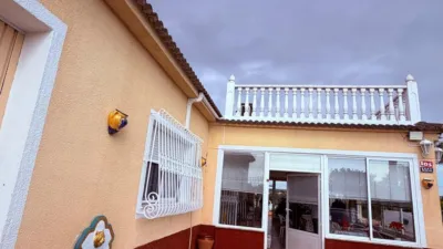 House in 03330 photo 21