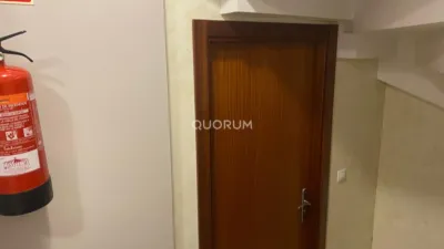 Piso en alquiler en Calle de Víctor Chávarri, Alde Zaharra-Portu (Portugalete) de 1.000 €<span>/mes</span>
