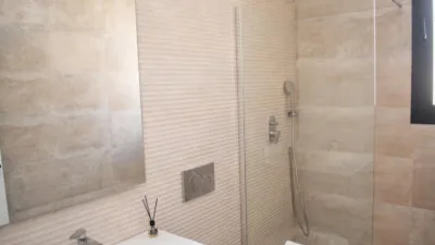 Chalet on Carrer Leman photo 18