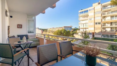 Apartment on Carrer de la Gran Via photo 2