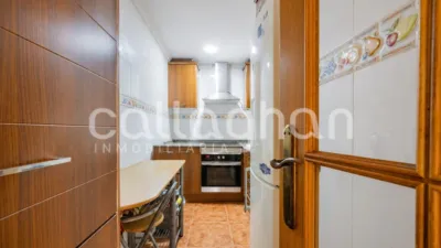 Apartment in Plaza de la Virgen de Vallivana photo 8