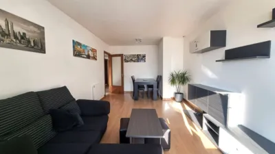 Apartment on Carrer de Miami photo 2