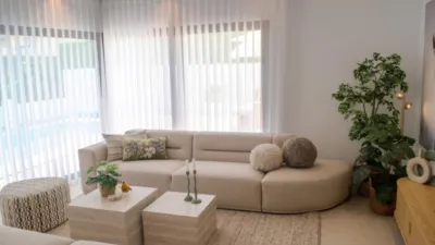 Chalet on Carrer Leman photo 6