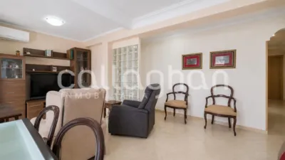 Apartment in Plaza de la Virgen de Vallivana photo 4