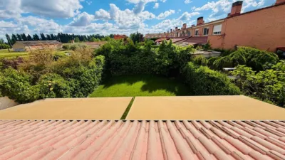 Chalet on Calle Comuneros de Castilla photo 40