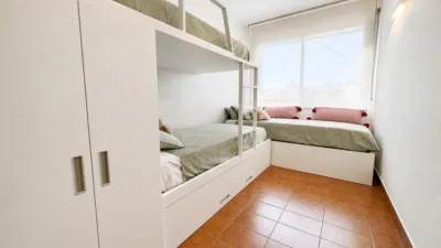 Apartment on Carrer de Lleida photo 16