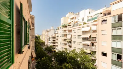 Apartment on Avinguda d'Argentina photo 26