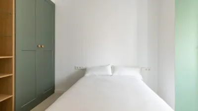Apartment on Calle de Calixto III photo 5