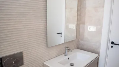 Chalet on Carrer Leman photo 16