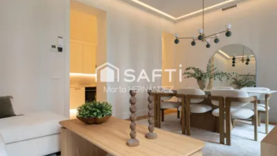 Apartment in Palacio photo 2