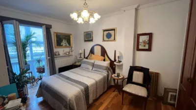 Apartment on Calle de Isabel 'La Católica' photo 14
