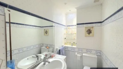 Apartment on Calle del General Castaños, 19 photo 17