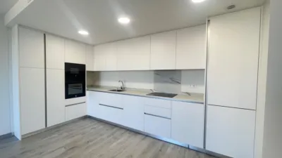 Apartment on Carrer de Cèsar Martinell I Brunet photo 9