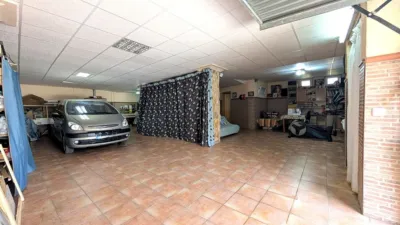Chalet on Calle de Alemania photo 48