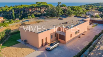 Chalet on Sant Vicenç De Street photo 7