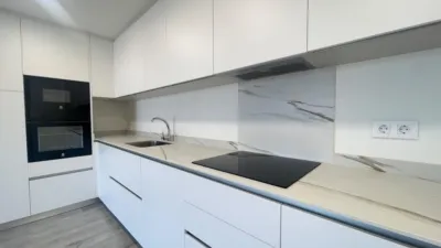 Apartment on Carrer de Cèsar Martinell I Brunet photo 4