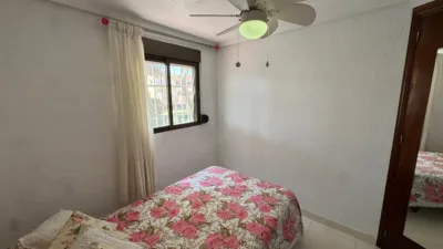Bungalow on Calle Urbano Arregui, 100 photo 20