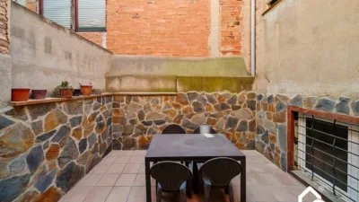 House in Centre photo 9